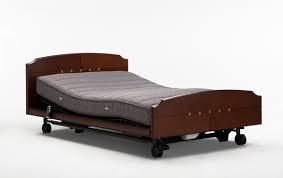 介護ベッドと電動リクライニングベッドの違い